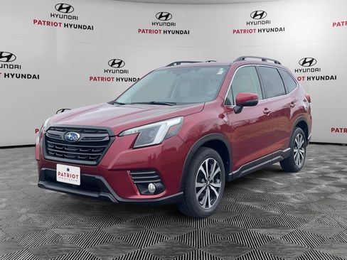 Used 2022 Subaru Forester Limited image 7