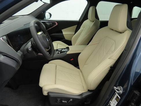 Certified 2025 BMW X3 xDrive30i w/ Premium Package image 20