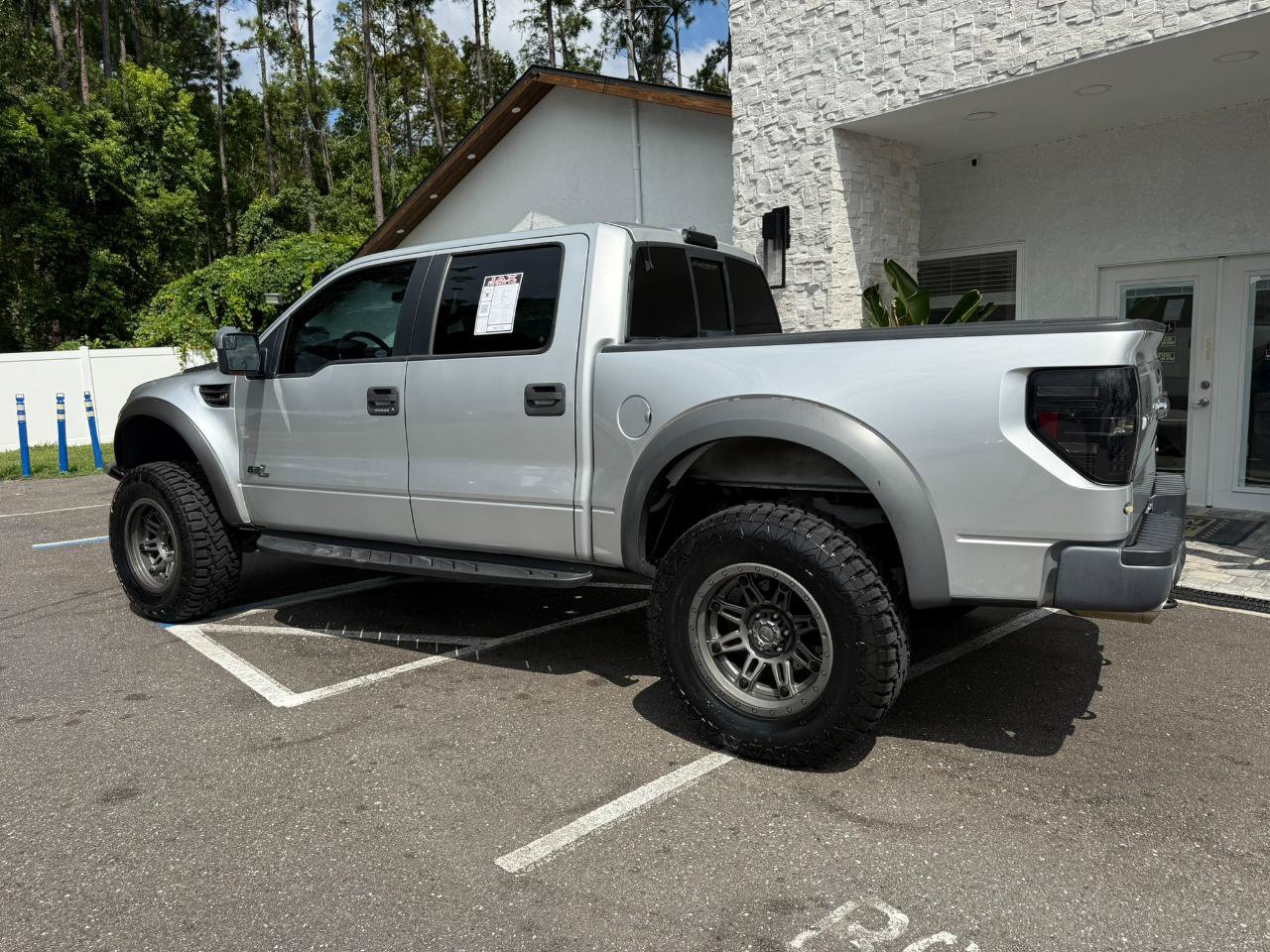Used 2013 Ford F150 Raptor w/ Luxury Equipment Group AWD/4WD image 4