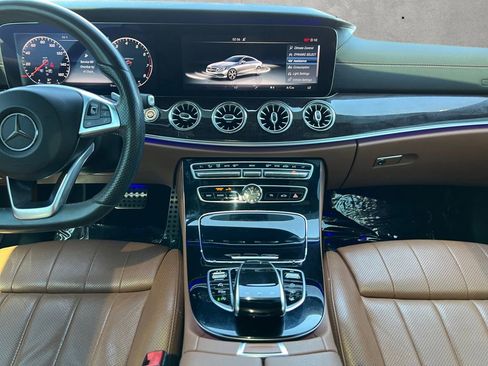 Used 2018 Mercedes-Benz E 400 Coupe image 3