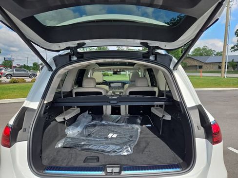 New 2026 Mercedes-Benz GLS 450 4MATIC image 33