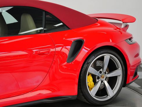 Used 2023 Porsche 911 Cabriolet AWD/4WD image 45
