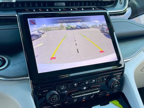 Certified 2023 Jeep Grand Cherokee L Overland w/ Rear Seat Video Group I image 14