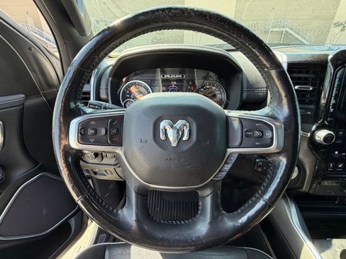 Used 2020 RAM 1500 Laramie AWD/4WD image 14