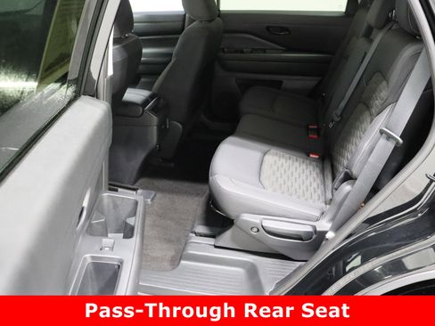 Used 2023 Nissan Pathfinder S image 28
