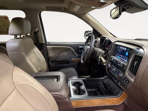 Used 2017 Chevrolet Silverado 1500 LTZ w/ LTZ Plus Package image 16