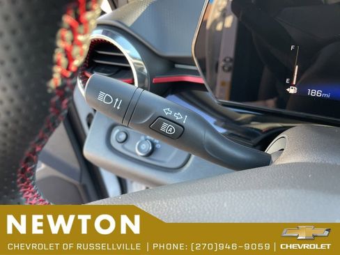 New 2026 Chevrolet Trax RS w/ Sunroof Package FWD image 15