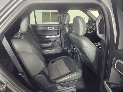 Used 2022 Ford Explorer Timberline image 31