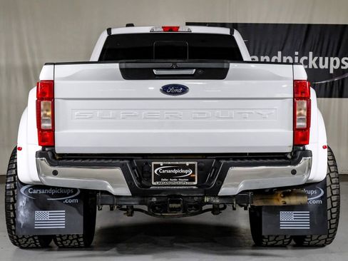Used 2022 Ford F350 Lariat image 9