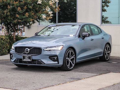 Used 2024 Volvo S60 B5 Plus AWD/4WD image 3