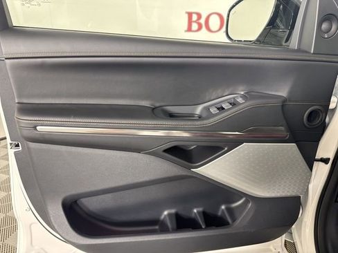 New 2025 Lincoln Navigator Black Label image 17