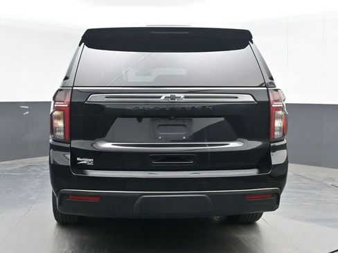 Used 2021 Chevrolet Suburban Z71 w/ Z71 Off-Road Package AWD/4WD image 13