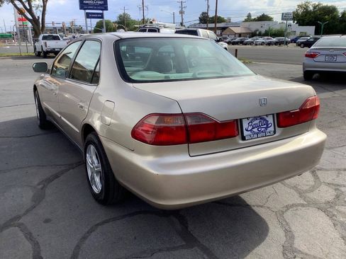 Used 2000 Honda Accord SE image 8