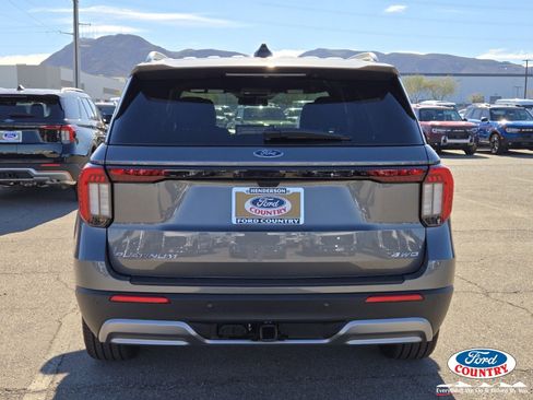 New 2026 Ford Explorer Platinum w/ LUX Leather Package image 4