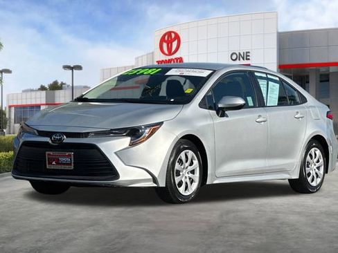 Used 2025 Toyota Corolla LE image 10