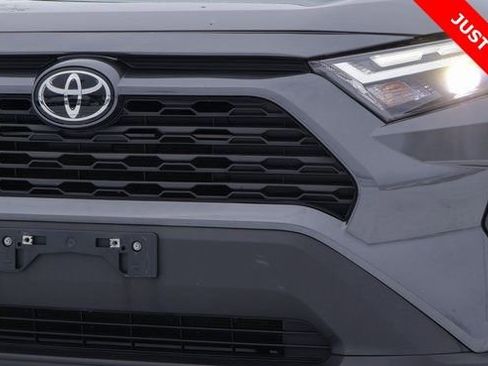 Used 2023 Toyota RAV4 LE image 10