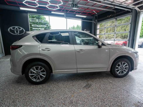 Used 2025 MAZDA CX-5 AWD 2.5 S w/ Preferred Package image 4