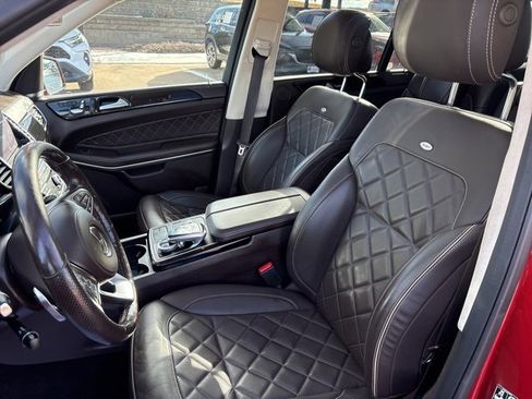 Used 2018 Mercedes-Benz GLS 550 4MATIC image 18