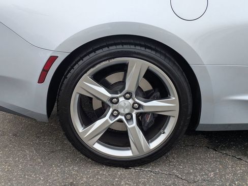 Used 2018 Chevrolet Camaro SS image 29