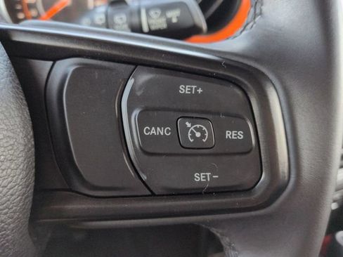 Used 2019 Jeep Wrangler Unlimited Sport S AWD/4WD image 24