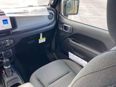 New 2026 Jeep Gladiator Sport image 34