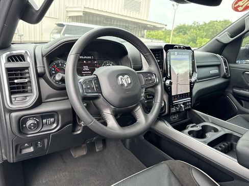 Used 2024 RAM 1500 Laramie RWD image 33