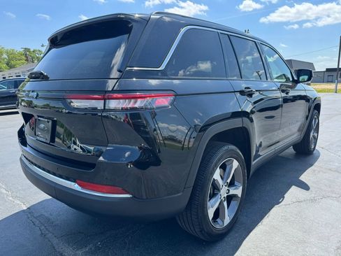 Used 2024 Jeep Grand Cherokee Limited 4xe AWD/4WD image 3