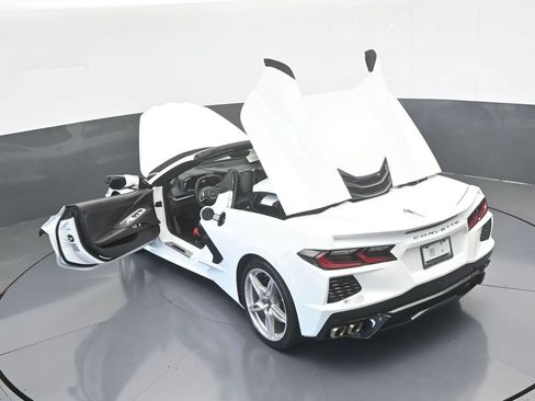 Used 2024 Chevrolet Corvette Stingray Convertible w/ 1LT image 61