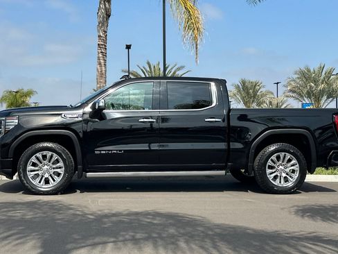 Used 2022 GMC Sierra 1500 Denali w/ Technology Package AWD/4WD image 7