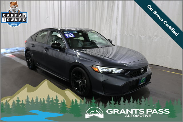 Used 2025 Honda Civic Sport image 1