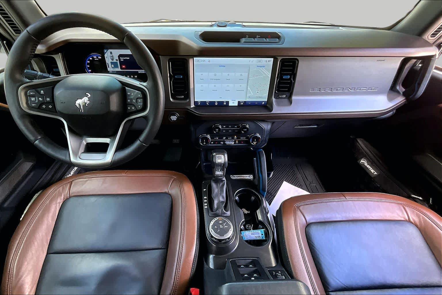 Used 2022 Ford Bronco Outer Banks AWD/4WD image 16