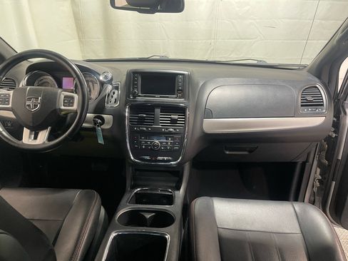 Used 2017 Dodge Grand Caravan GT image 16