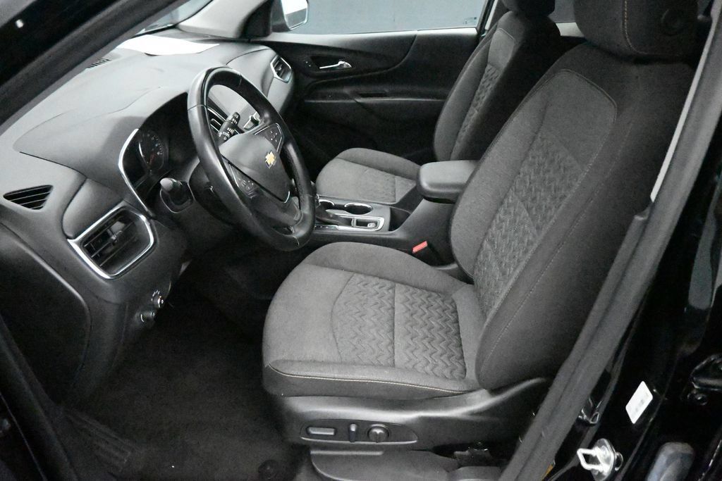 Used 2024 Chevrolet Equinox LT AWD/4WD image 15