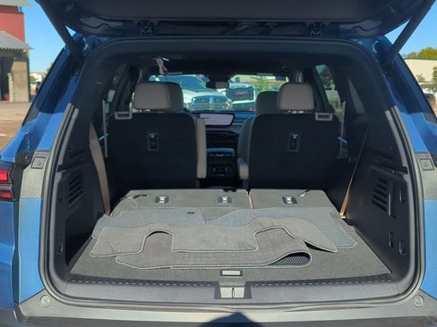 Used 2025 Buick Enclave Preferred image 26