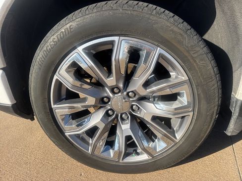 Used 2024 GMC Sierra 1500 Denali image 8