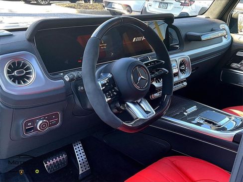 Used 2025 Mercedes-Benz G 63 AMG 4MATIC image 13