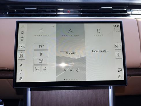 New 2026 Land Rover Range Rover Long Wheelbase SE image 23