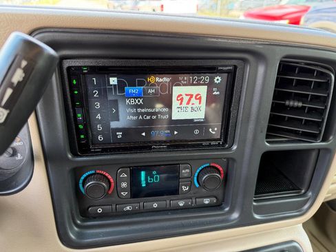 Used 2005 Chevrolet Silverado 2500 LT w/ Heavy-Duty Power Package image 59