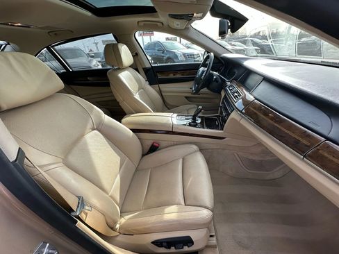 Used 2014 BMW 750Li w/ Executive Package image 16