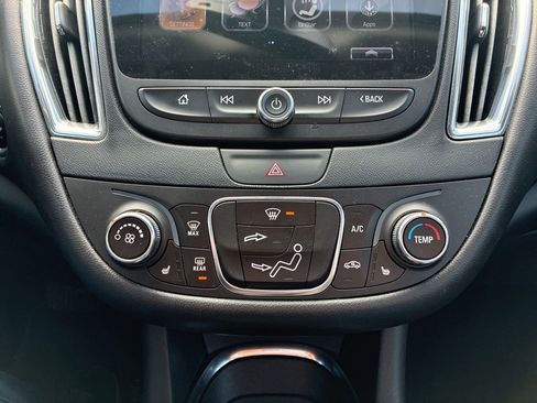 Used 2017 Chevrolet Malibu LT w/ Leather Package image 24