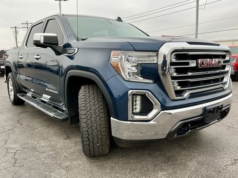 Used 2021 GMC Sierra 1500 SLT image 2