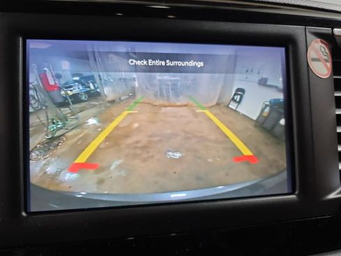 Used 2023 Chrysler Voyager LX image 23