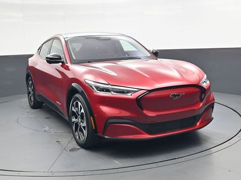 Used 2021 Ford Mustang Mach-E Premium image 1