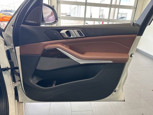 Certified 2025 BMW X7 xDrive40i w/ Premium Package image 48