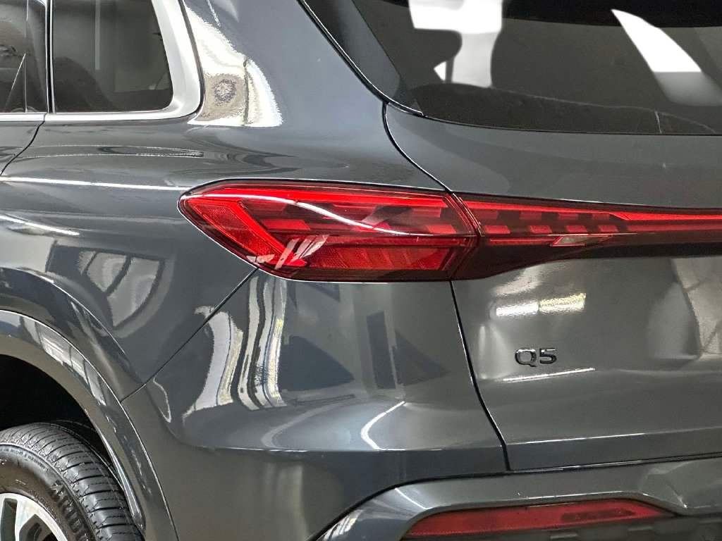 Used 2025 Audi Q5 Premium w/ Convenience Package AWD/4WD image 14