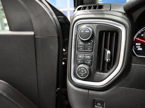 Used 2021 Chevrolet Silverado 1500 LT Trail Boss w/ Convenience Package II image 24