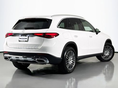 New 2026 Mercedes-Benz GLC 300 image 11