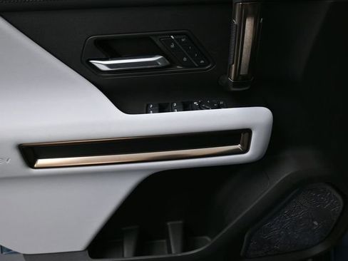 Used 2024 GMC Hummer EV 3X w/ Omega Edition image 13