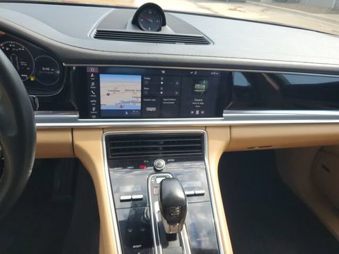 Used 2020 Porsche Panamera 4 AWD/4WD image 28