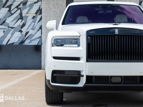 Used 2022 Rolls-Royce Cullinan AWD/4WD image 5